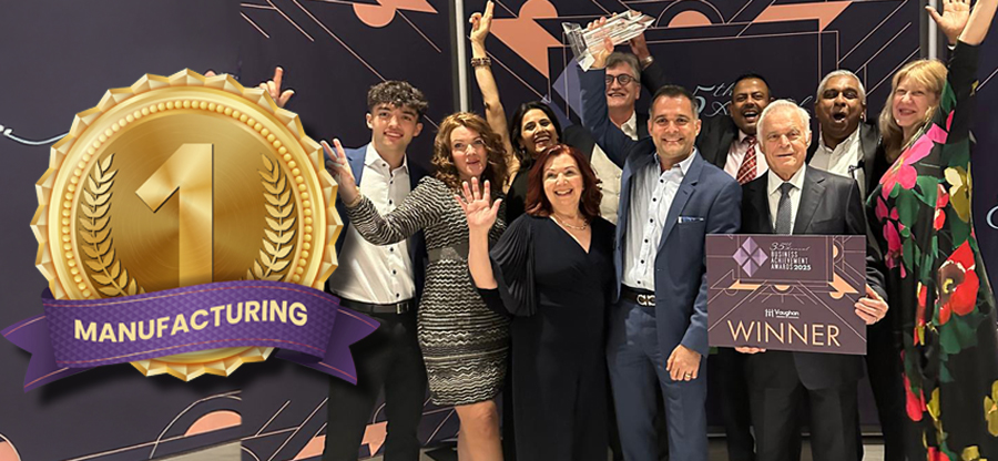 - The_team_900x416_1.jpg 